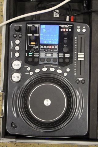 497881-2 CD bench, Numark Blue dog, American Audio CDI500, 2 pcs