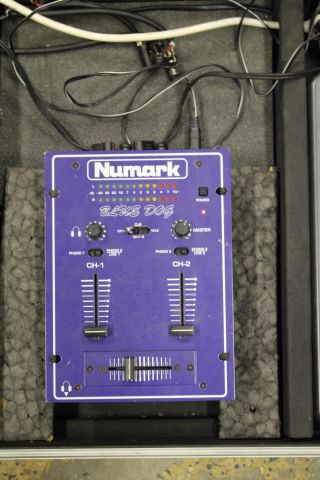 497881-3 CD bench, Numark Blue dog, American Audio CDI500, 2 pcs