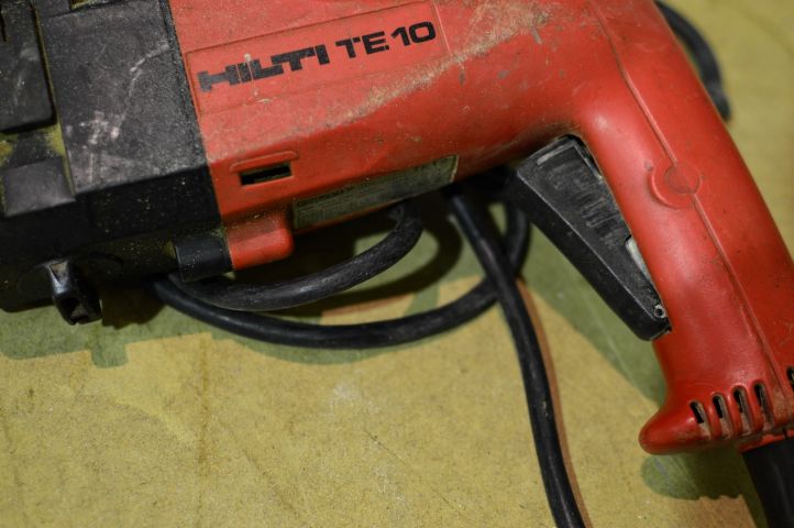 506210-3 Hilti TE10 electric drill