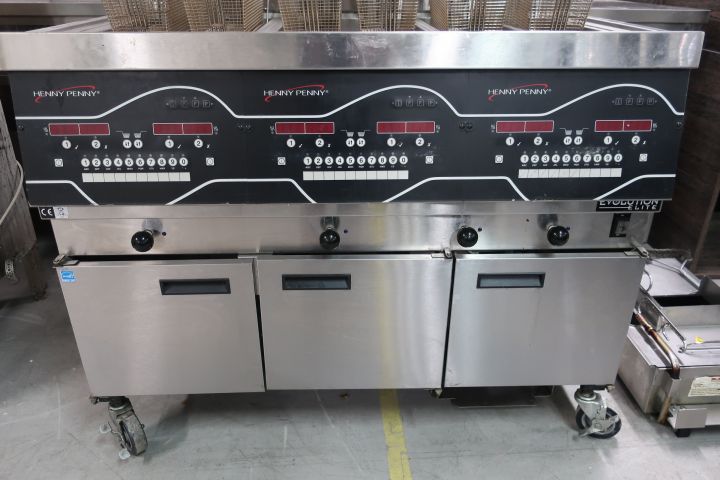 469598-5 Fryer, Henny Penny