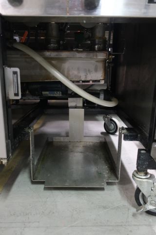 469598-12 Fryer, Henny Penny