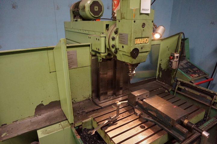 499237-16 Milling machine Maho