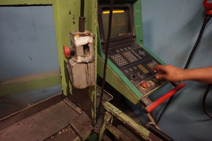 499237-20 Milling machine Maho