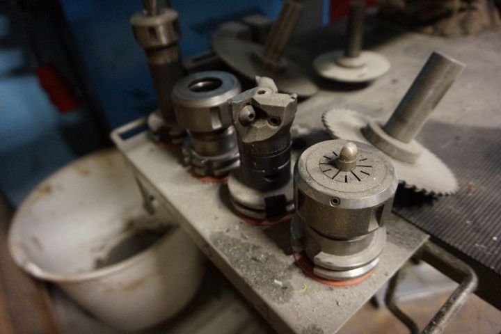 499237-33 Milling machine Maho