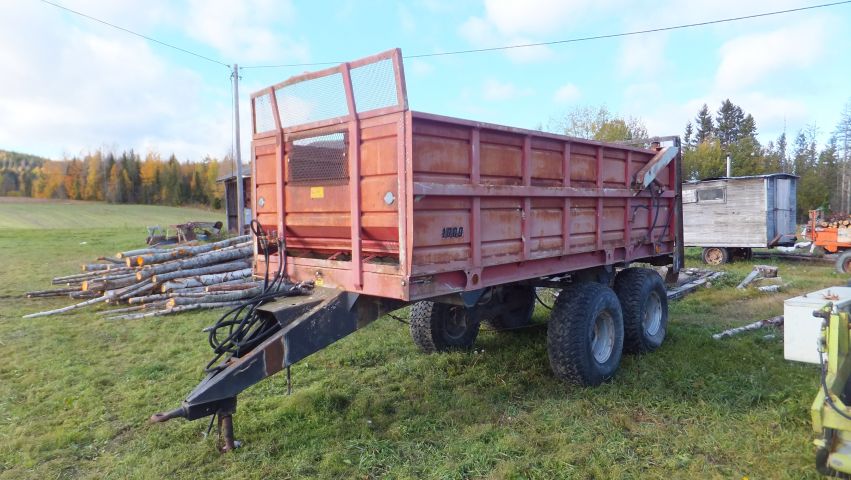 508198-2 Belarus Manure spreader
