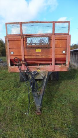 508198-3 Belarus Manure spreader