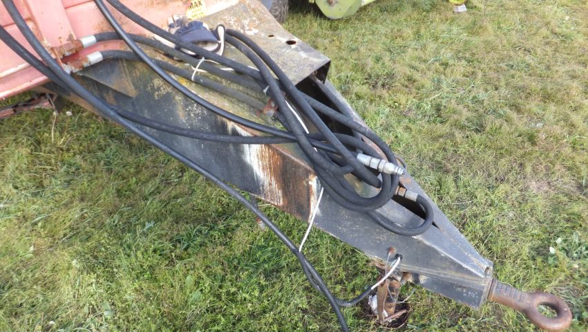 508198-6 Belarus Manure spreader