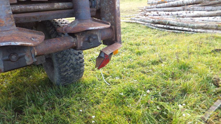 508198-10 Belarus Manure spreader