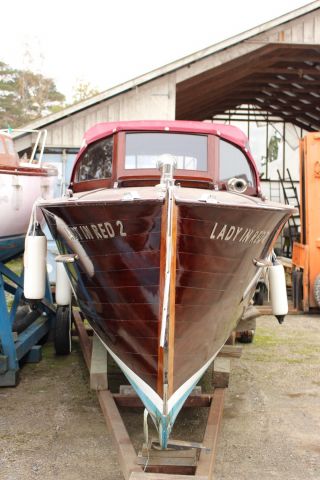 508316-2 Trämotorbåt, "Lady in red 2", ca 8 m