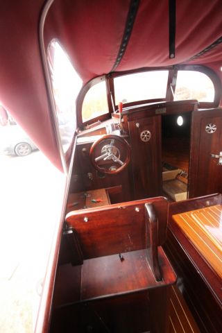 508316-17 Trämotorbåt, "Lady in red 2", ca 8 m