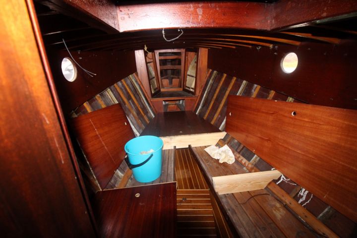 508316-22 Trämotorbåt, "Lady in red 2", ca 8 m