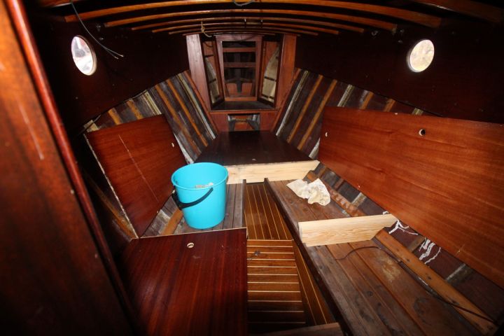 508316-23 Trämotorbåt, "Lady in red 2", ca 8 m