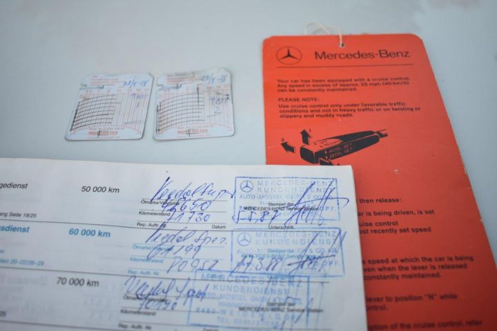 498941-39 Mercedes Benz 500 SEC V8, C126 Coupe -84