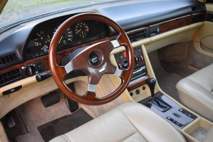 498941-28 Mercedes Benz 500 SEC V8, C126 Coupe -84