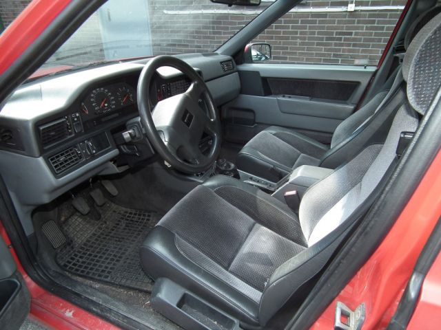 509176-9 Volvo 850 GLT - 92