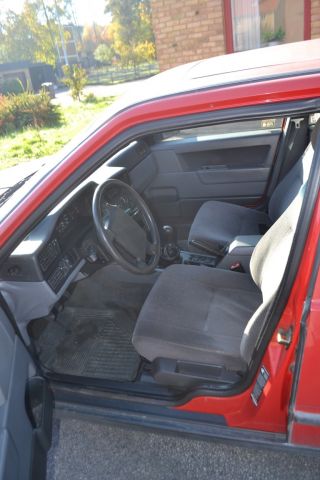 509177-8 Volvo 850 GLE - 93