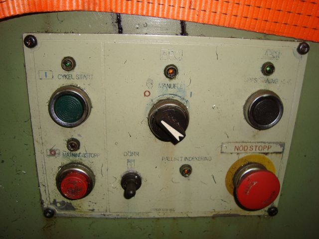 509733-13 Horizontal Multifunctional mill Okuma MC-40H