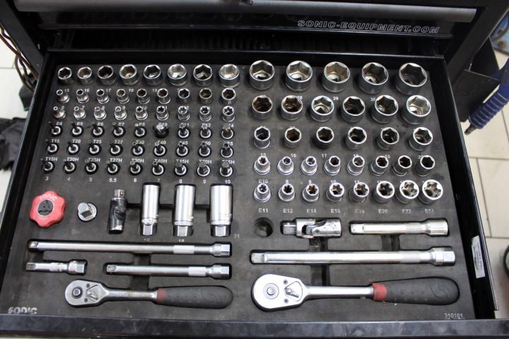 508910-6 Verktygsvagn Sonic S8 med verktyg