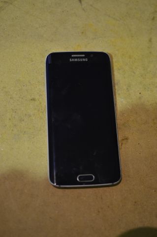 509765-1 Samsung Galaxy S6 edge SM-G925F
