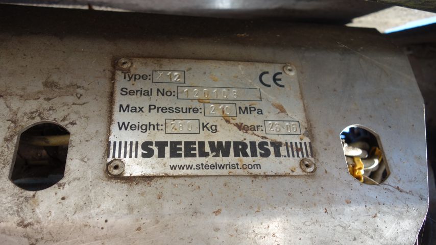 509840-33 Track excavator with tiltrotator Sunward swe 85