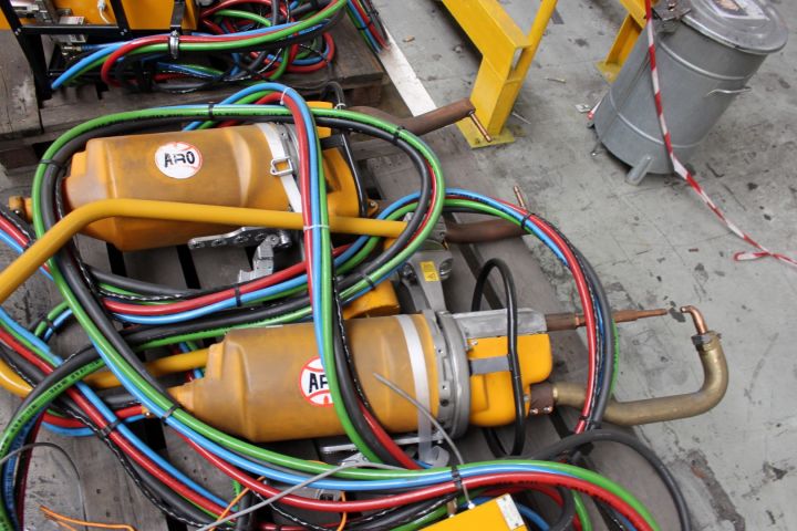 473666-3 Spot welding guns 2 pcs, ARO with welding guard T1400