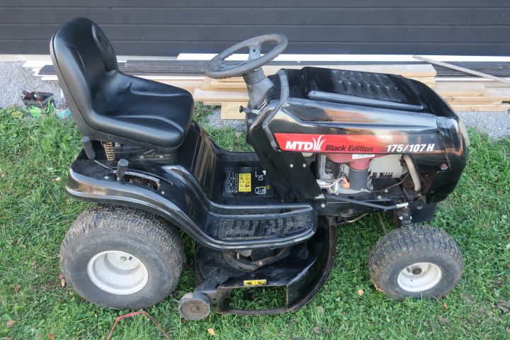 469720-7 MTD Lawn mower / garden tractor
