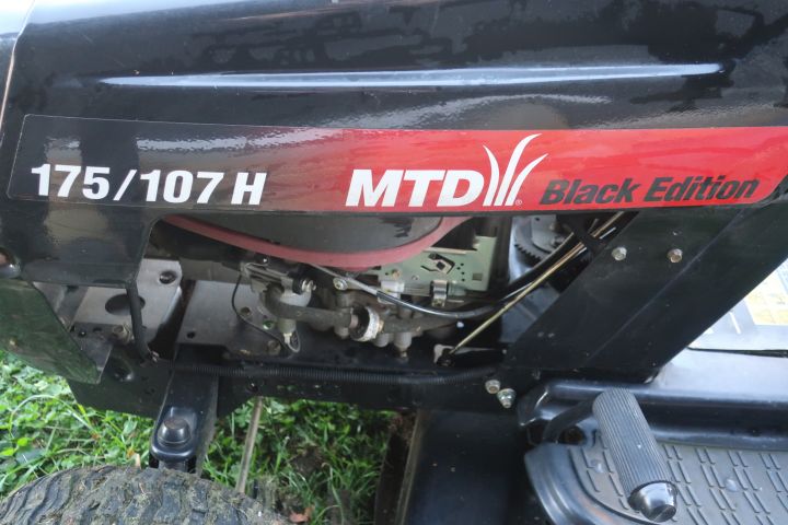 469720-10 MTD Lawn mower / garden tractor