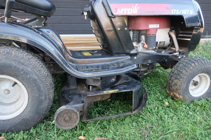 469720-17 MTD Lawn mower / garden tractor