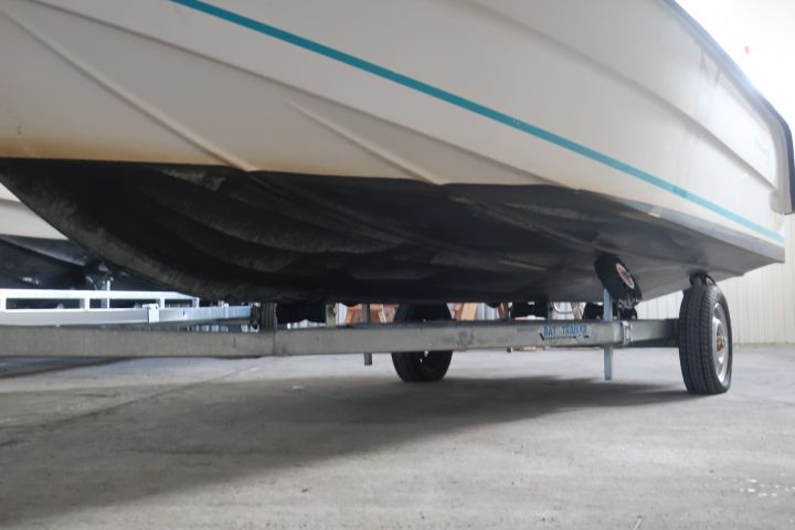 469584-5 Uttern 5500 HT -2001