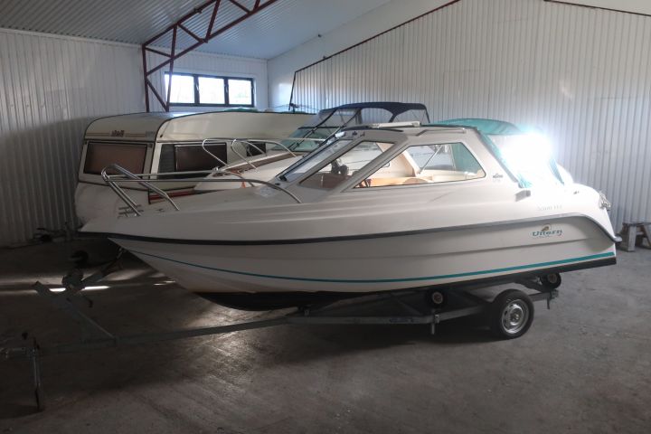 469584-10 Uttern 5500 HT -2001