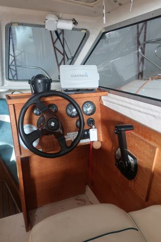 469584-14 Uttern 5500 HT -2001