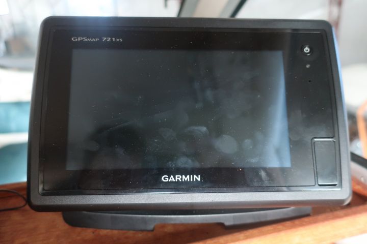 469584-16 Uttern 5500 HT -2001