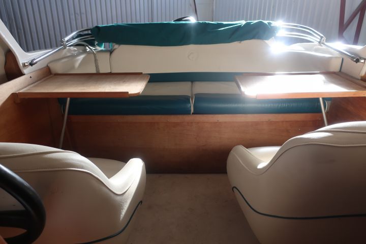 469584-21 Uttern 5500 HT -2001