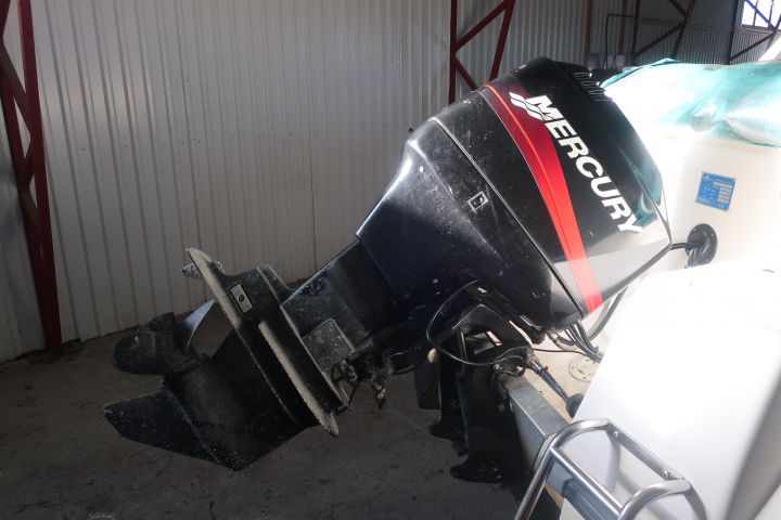 469584-24 Uttern 5500 HT -2001