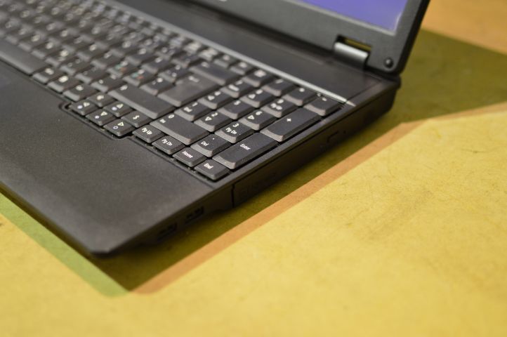 511069-4 Acer EMachines E728 ZRGA laptop