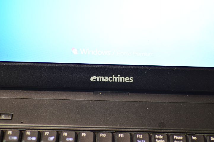 511069-6 Acer EMachines E728 ZRGA laptop