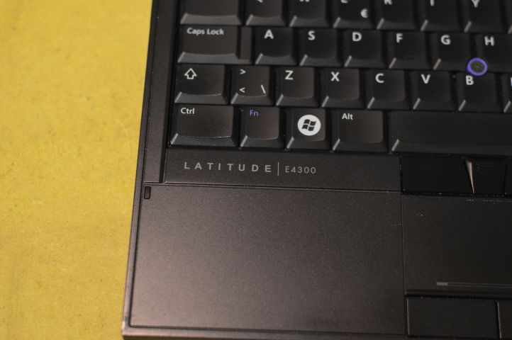 511071-3 Dell Latitude E4300 laptop