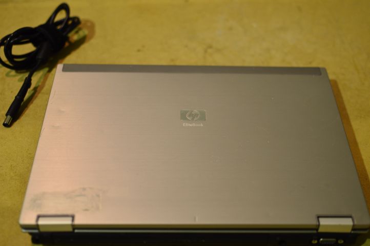 511074-7 HP Compaq Elitebook 6930p laptop