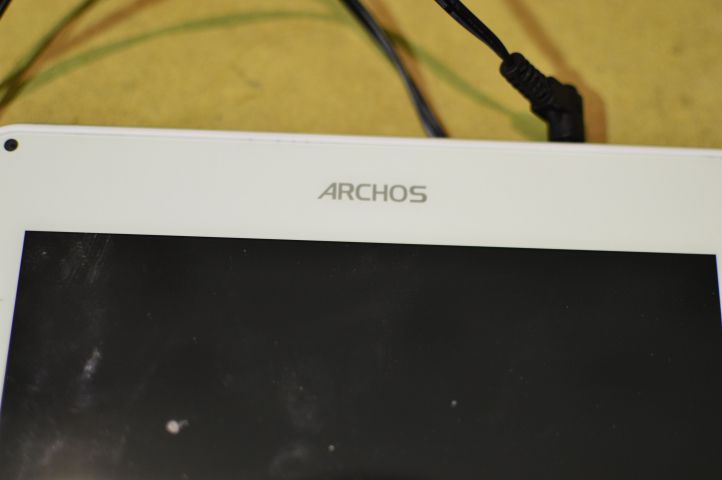 511078-2 Archos 97b Platinum HD tablet