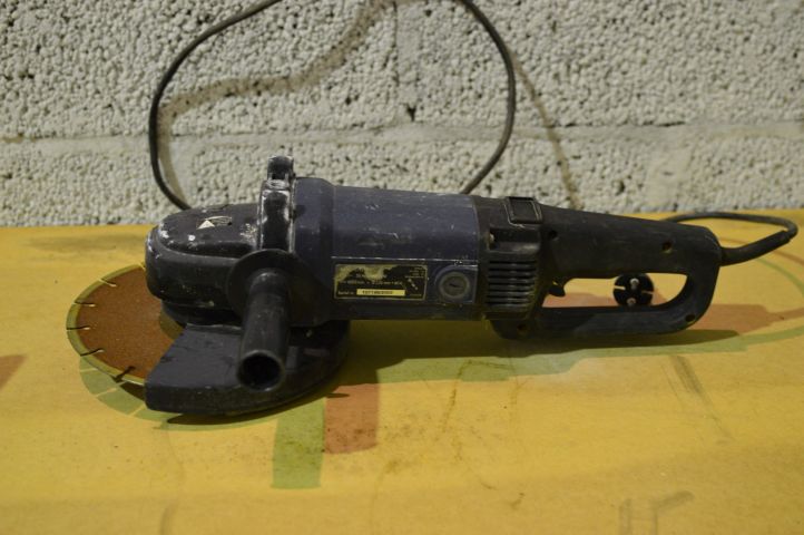 511155-1 Ferm FAG 230/2200 angle grinder