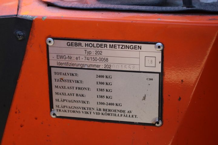 510396-7 Redskapsbärare Holder 202 med klippdäck, sopvals, sandspridare, uppsamlingsvagn