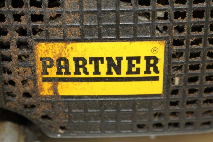 490443-4 Chainsaw Partner 500