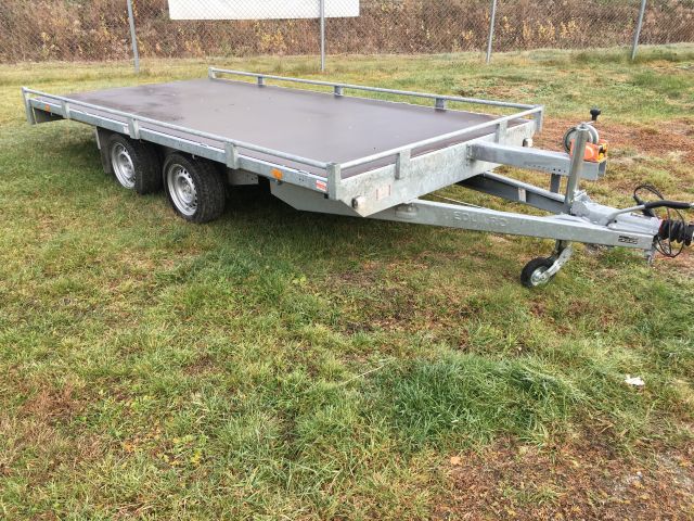 512162-1 Eduard multi-transport trailer 2700 kg 2017