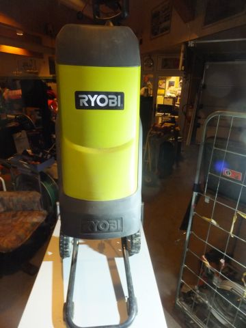 451126-1 Ryobi kompostkvarn RSH 2400R