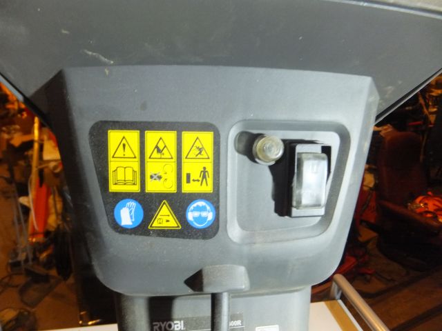 451126-5 Ryobi kompostkvarn RSH 2400R