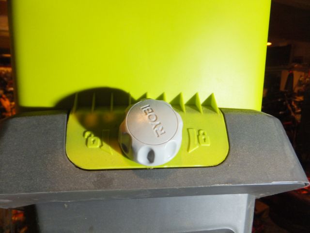 451126-6 Ryobi kompostkvarn RSH 2400R