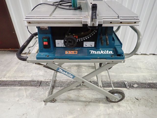 506702-4 MAKITA 2704 Table saw and table