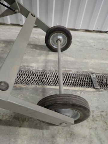 506702-9 MAKITA 2704 Table saw and table