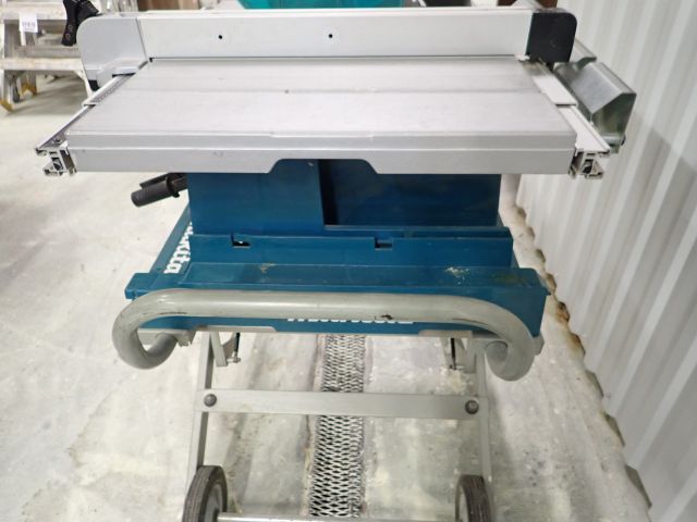 506702-13 MAKITA 2704 Table saw and table