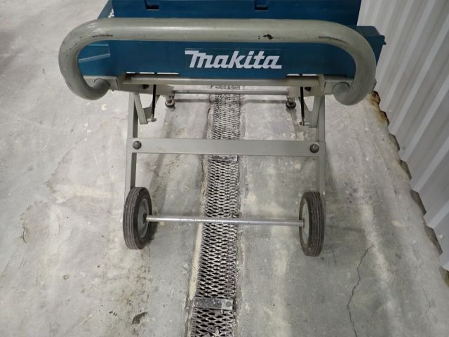 506702-14 MAKITA 2704 Table saw and table